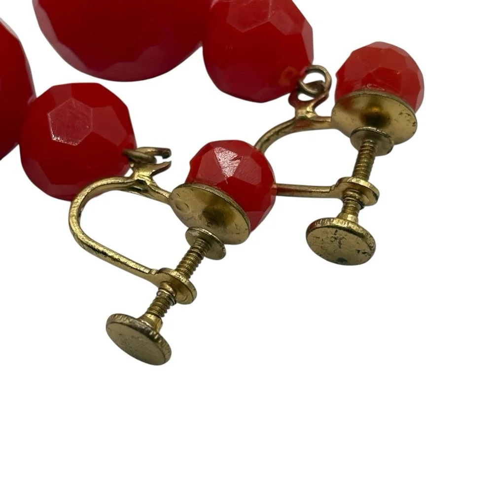 Cherry Red Faceted Bead Earrings Screw Back MCM Drop‎ Dangle VTG 50's Plastic